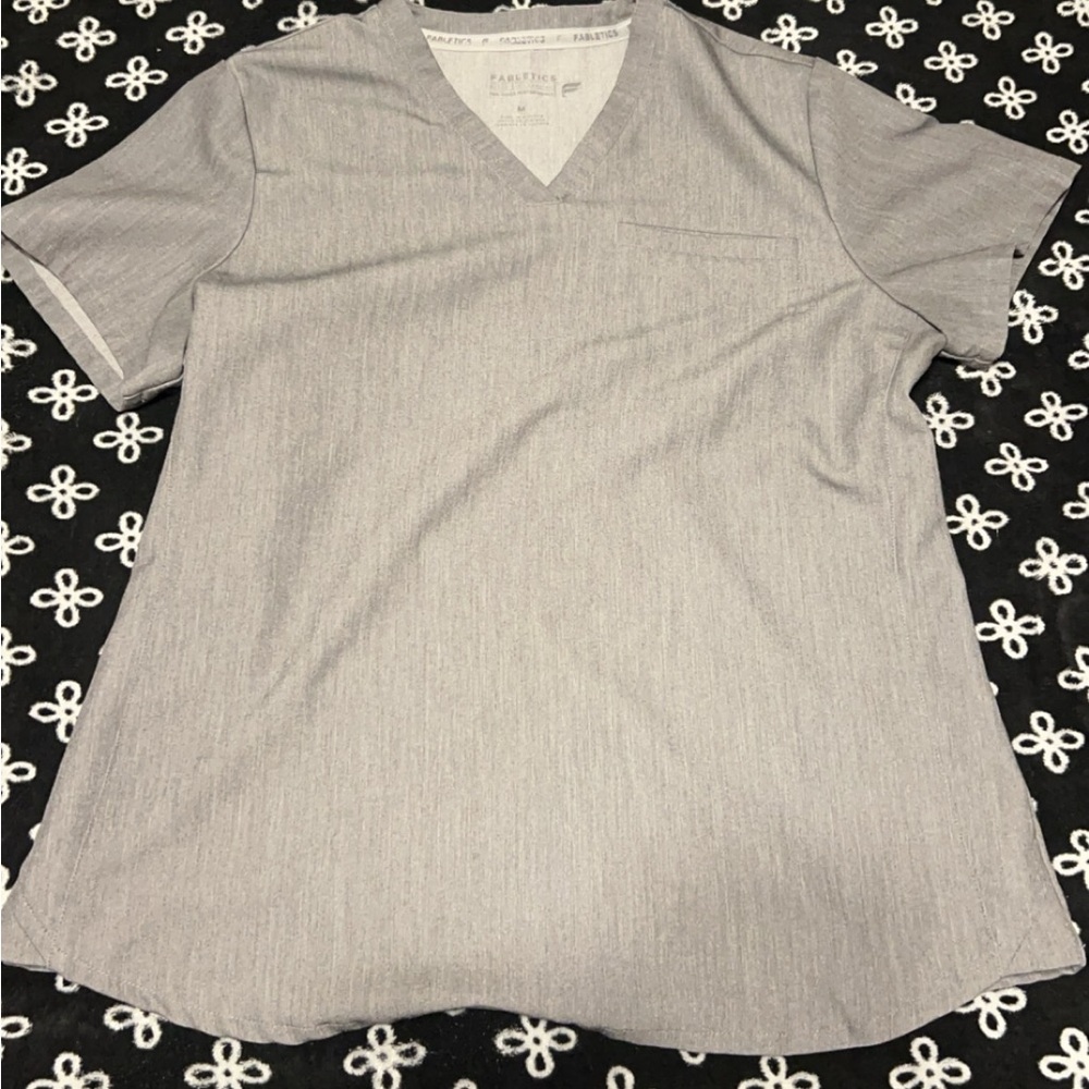 Fabletics Vital Scrub Top Heather Grey